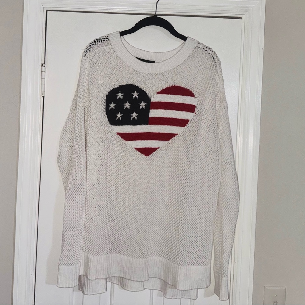 👑 LIKE NEW OVERSIZED Lane Bryant White Sweater with USA Heart Design